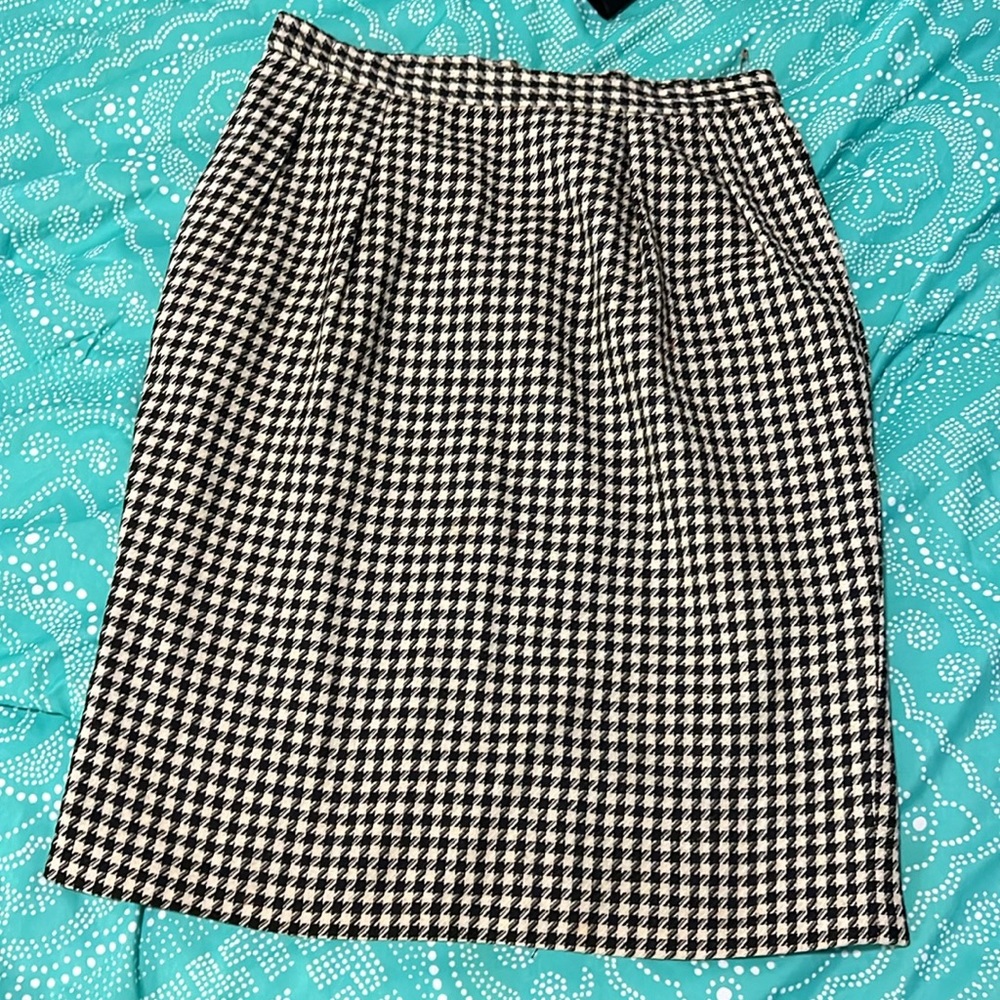 Skirt bundle Alert!! - Picture 4 of 6